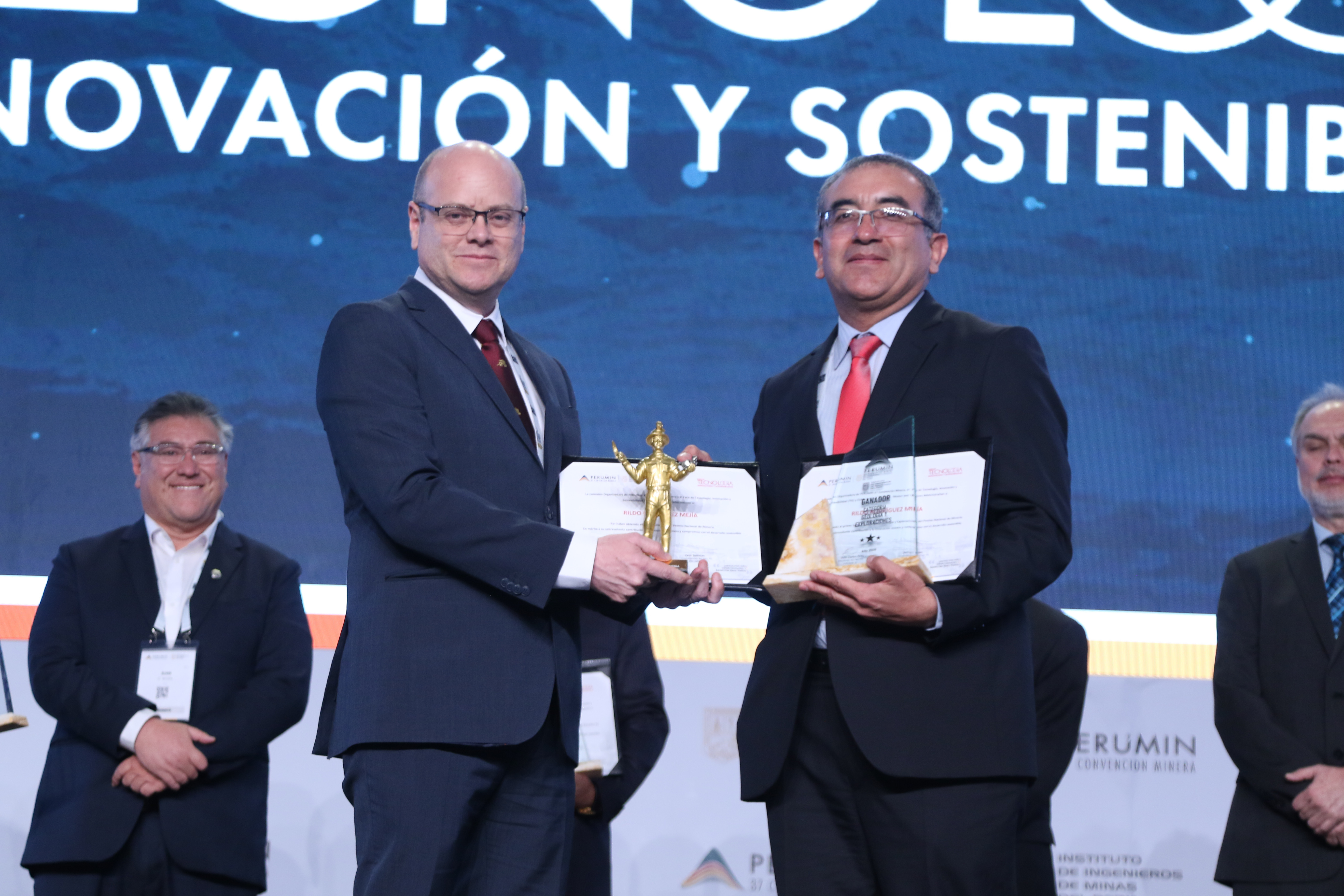 NEWS, INTERVIEWS AND EVERYTHING RELATED TO PERUMIN IN THE MEDIA